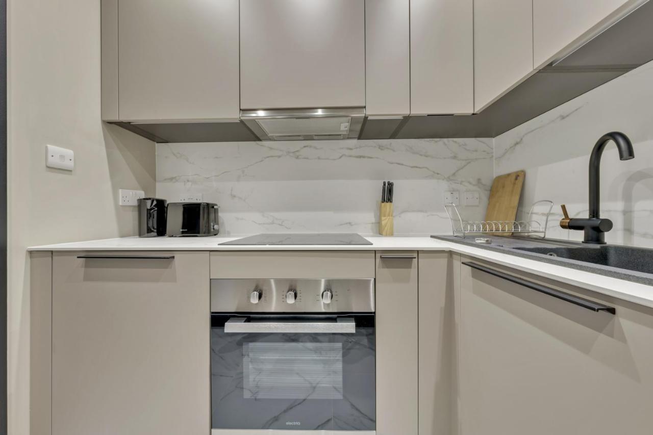 Hanwell Oyo Fine B&B מראה חיצוני תמונה