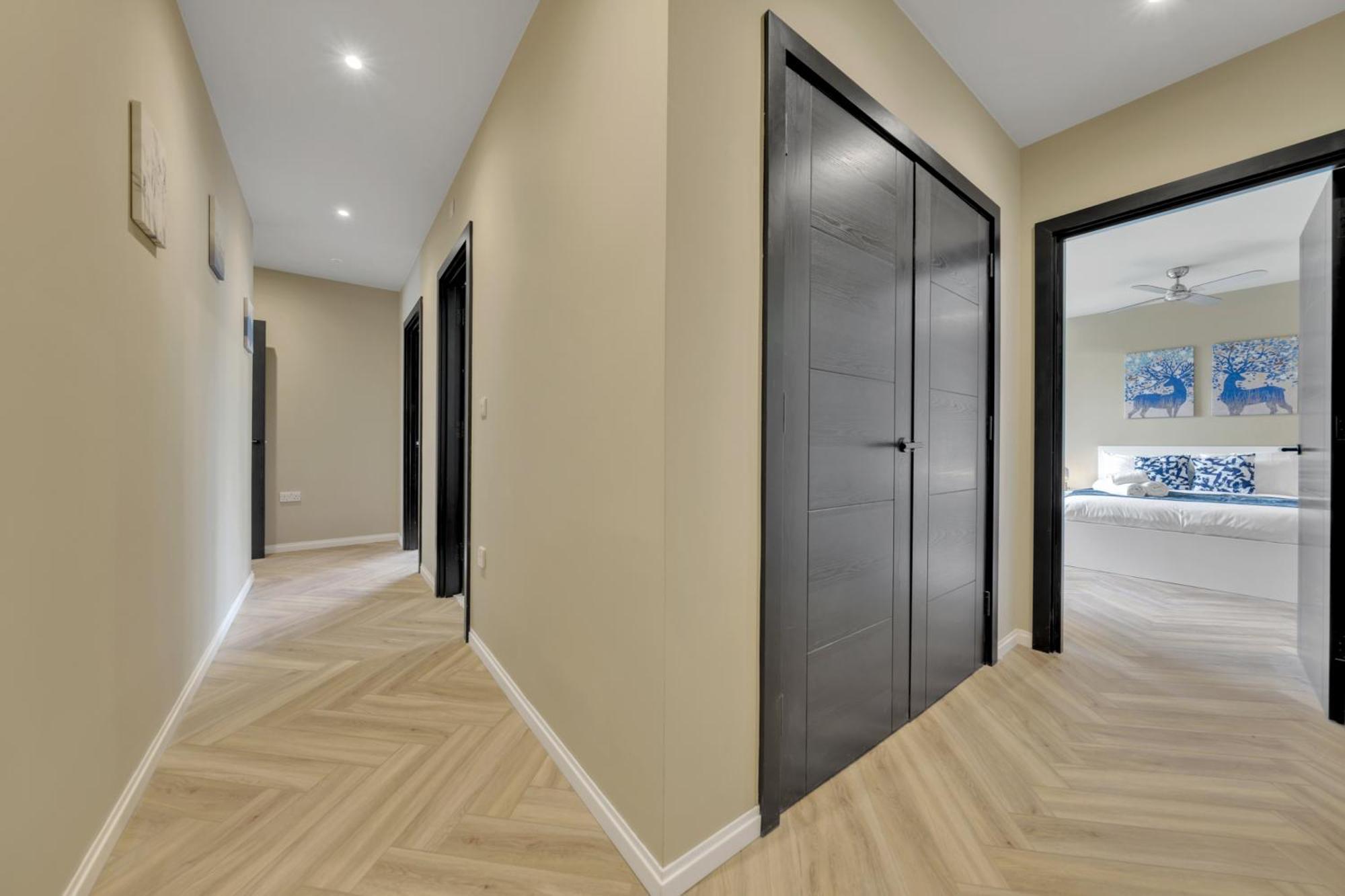 Hanwell Oyo Fine B&B מראה חיצוני תמונה